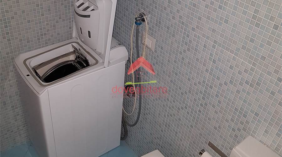 bagno con lavatrice inclusa!