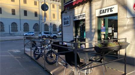 PINEROLO centro, AVVIATA ATTIVITA' DI BAR.